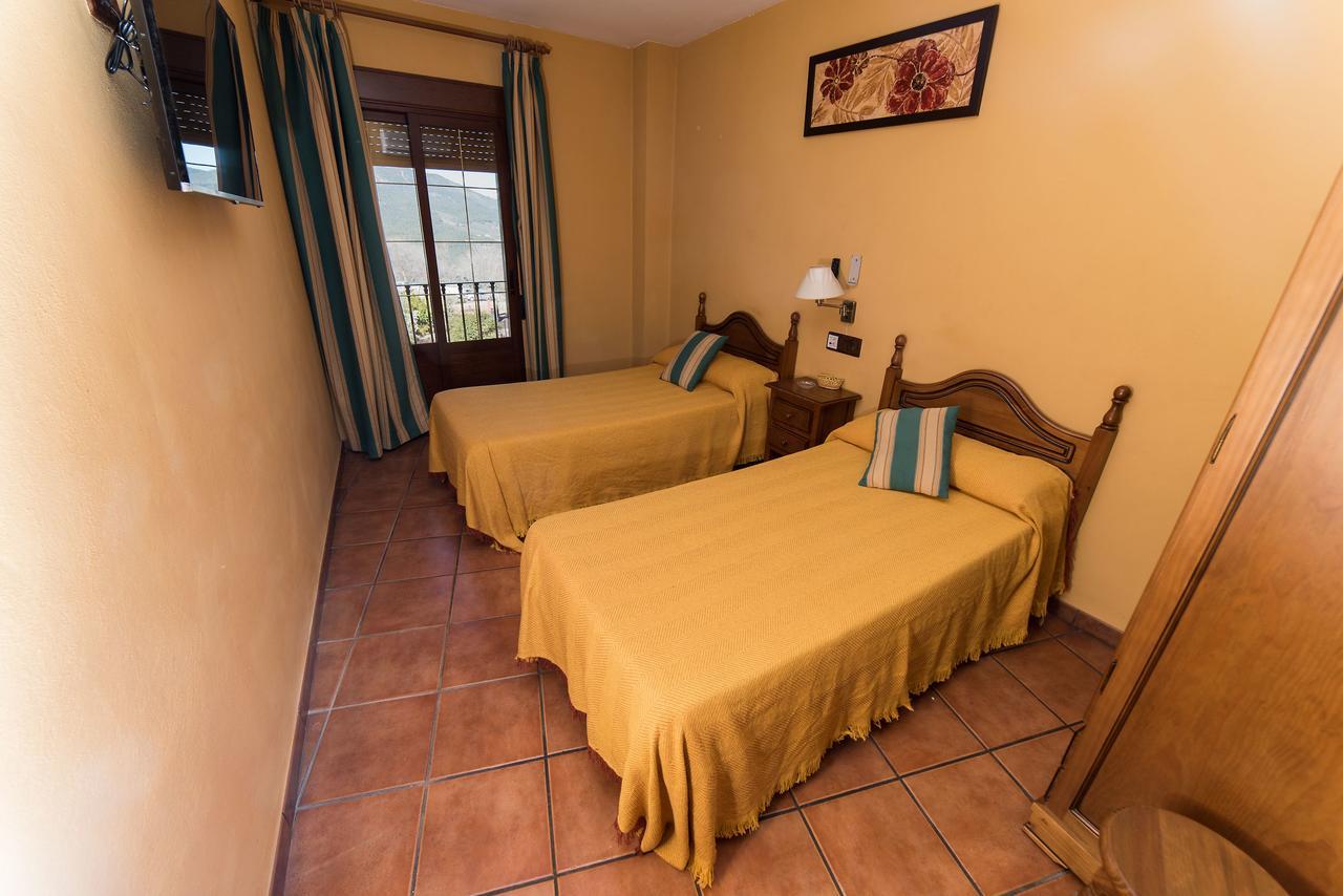 Apartamentos Raisa Hornos Extérieur photo
